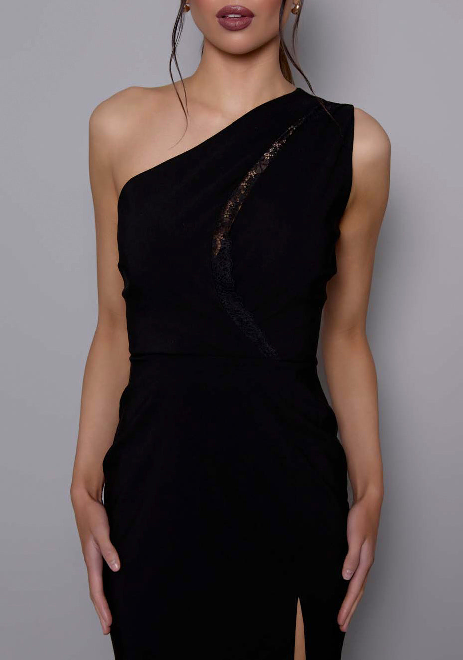 Madison | One Shoulder Lace Detail Black Midaxi Dress
